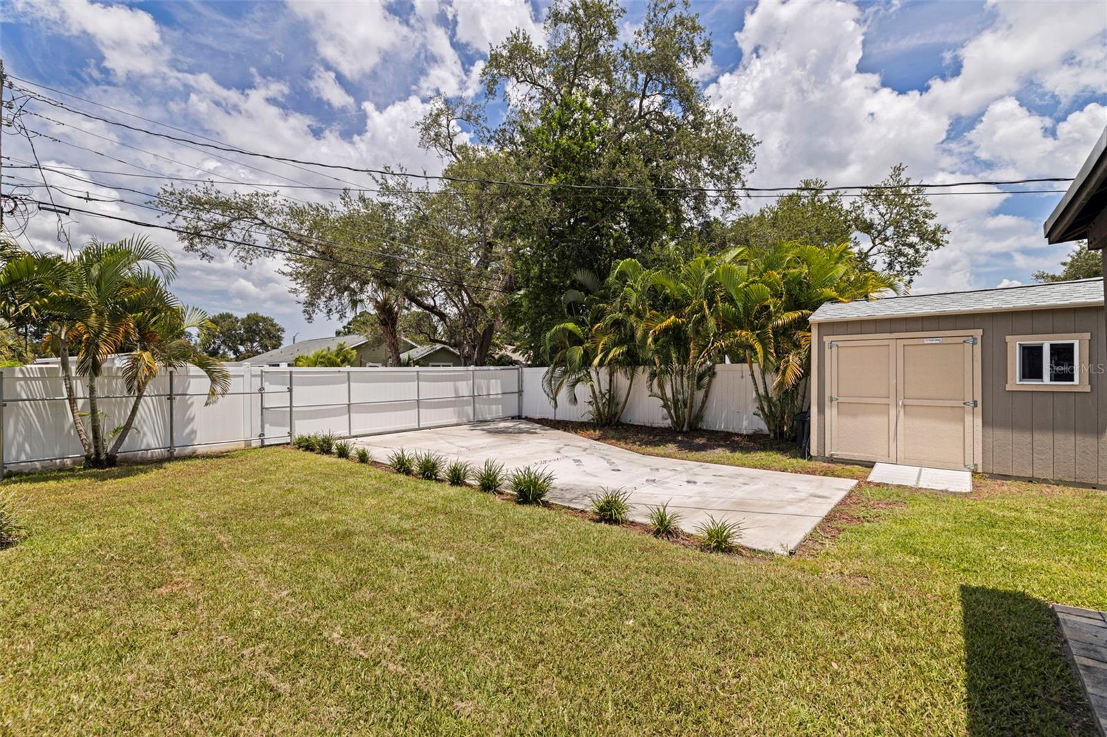 Image 35 of 38 For 865 48th Avenue N