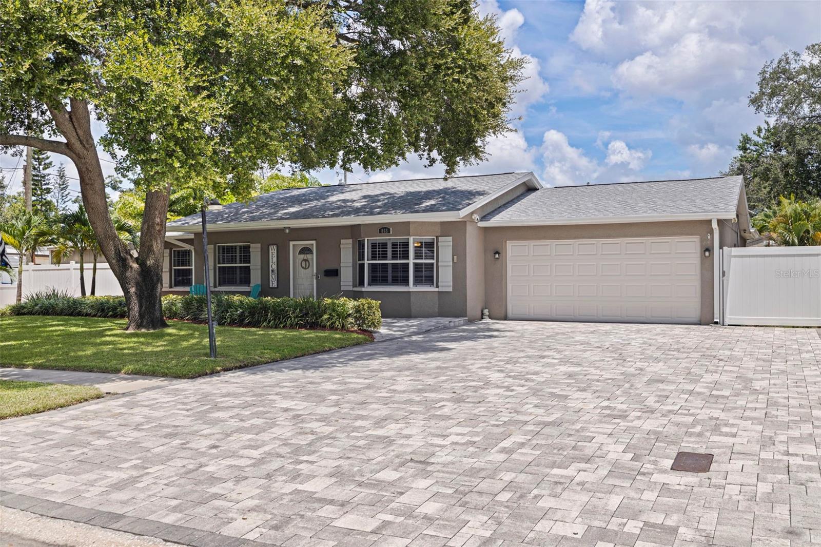 Image 6 of 38 For 865 48th Avenue N