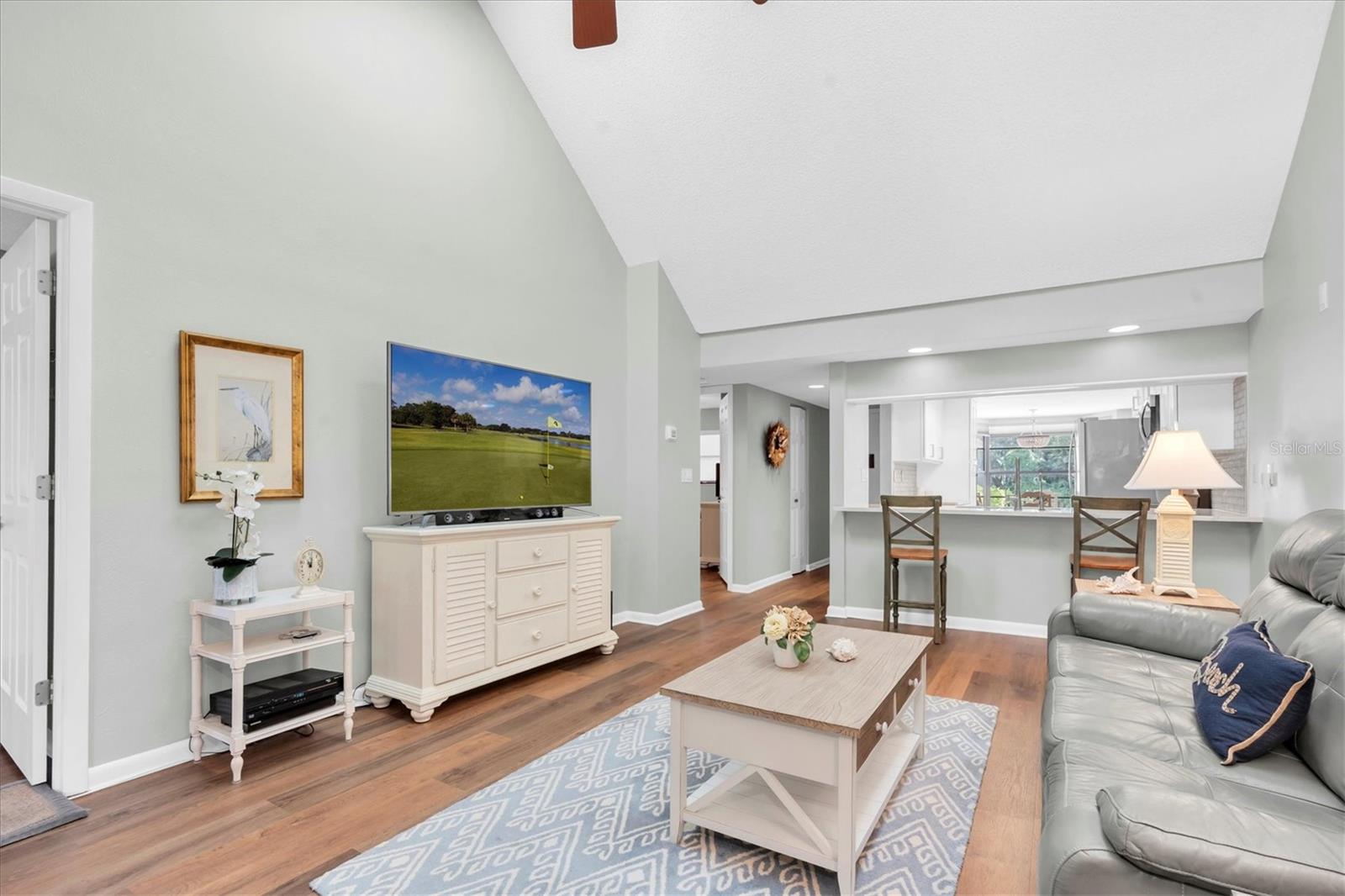 Image 7 of 32 For 9312 Golf View Drive 3