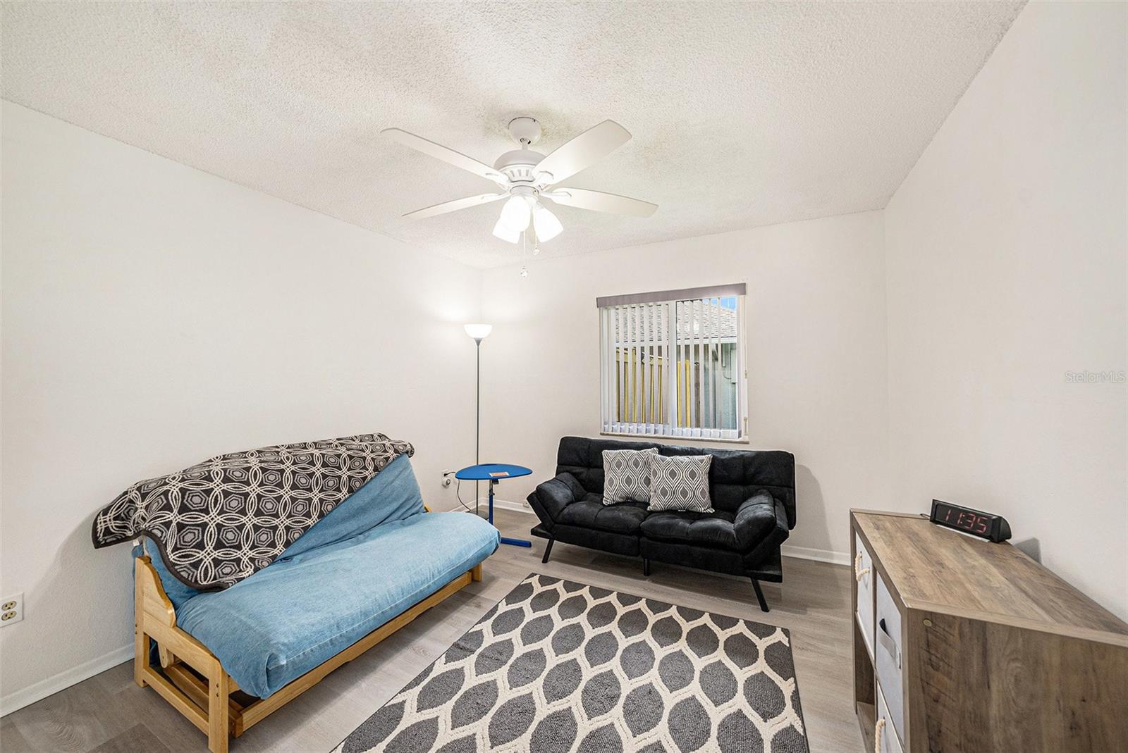 Image 16 of 26 For 15146 Springview Street
