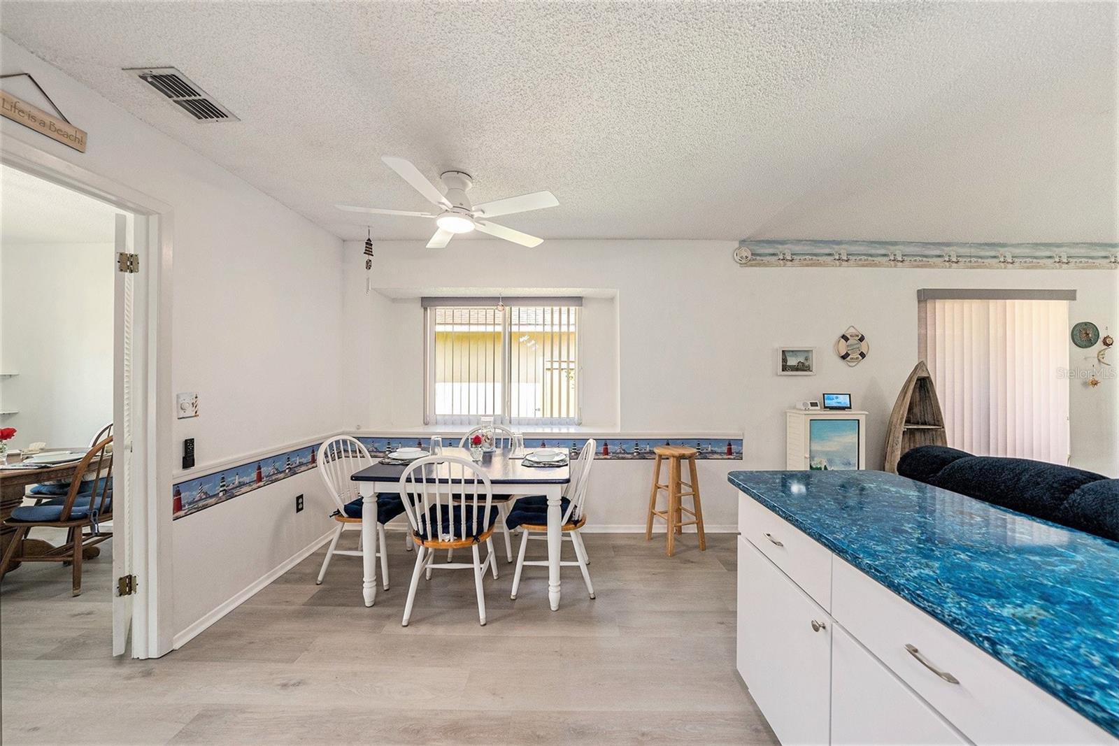 Image 7 of 26 For 15146 Springview Street