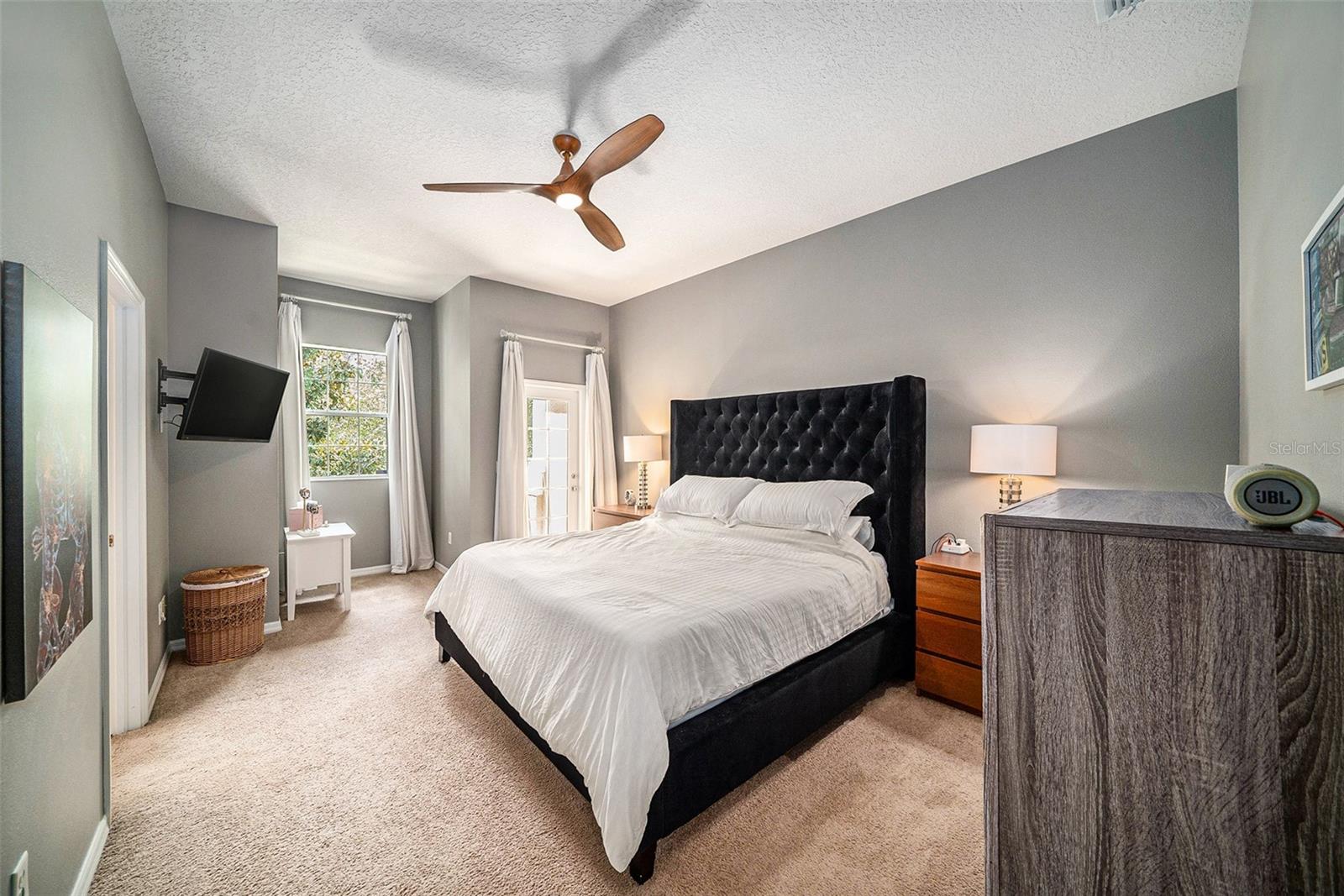 Image 11 of 26 For 7533 Tamarind Avenue