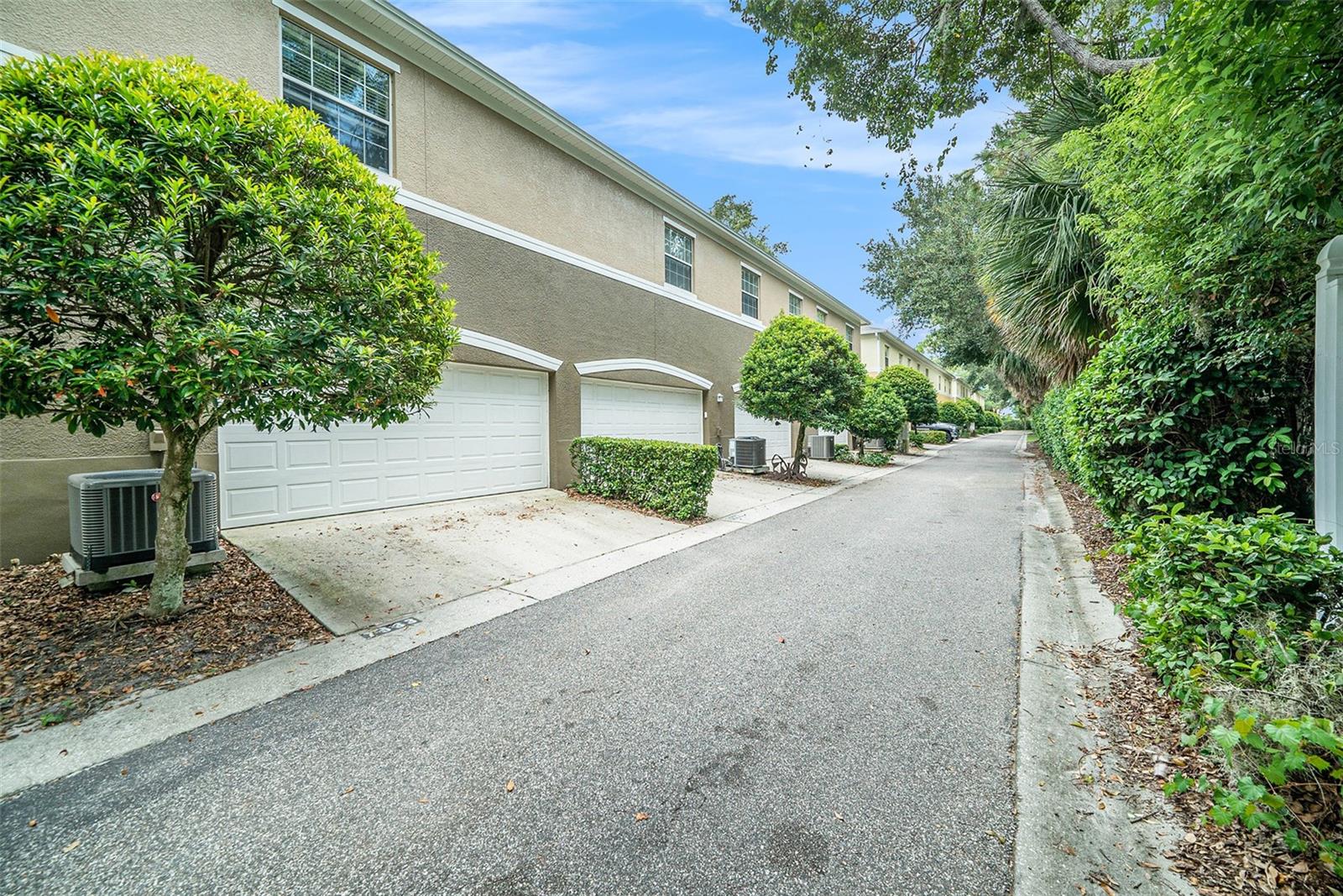 Image 21 of 26 For 7533 Tamarind Avenue