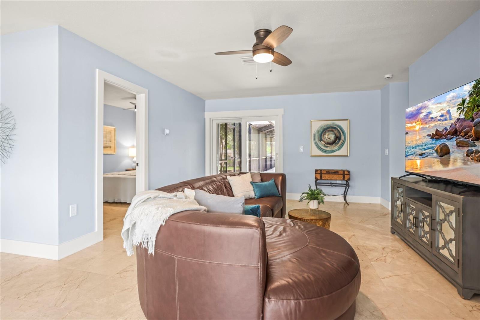 Image 30 of 67 For 412 Orchid Lane