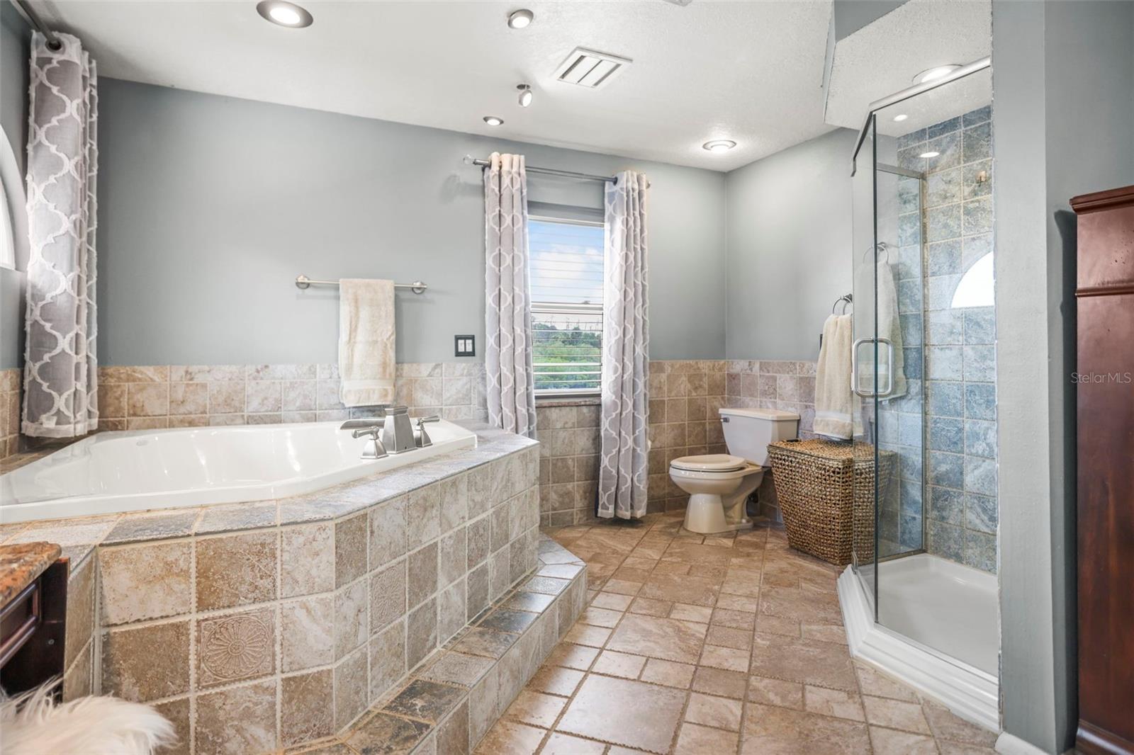 Image 46 of 67 For 412 Orchid Lane