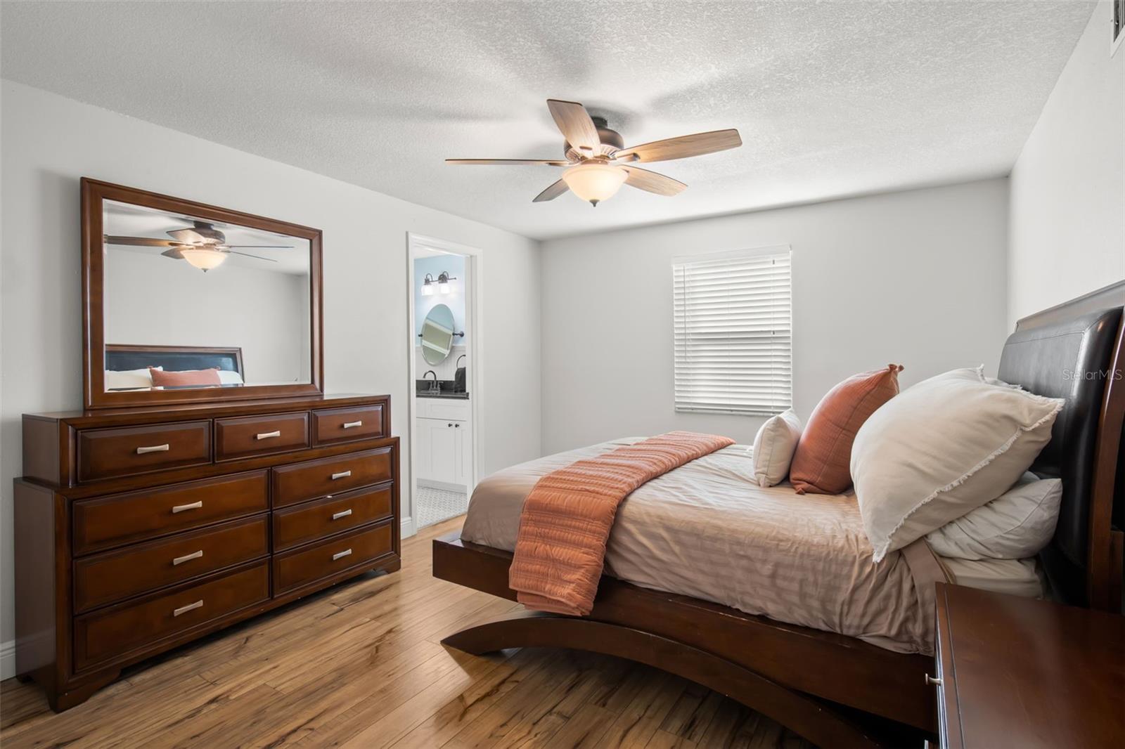 Image 16 of 27 For 4607 Mcelroy Avenue