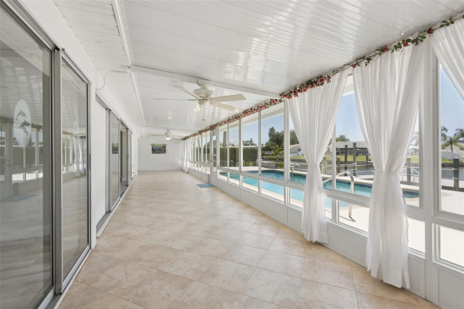 Image 26 of 39 For 6516 Bimini Court