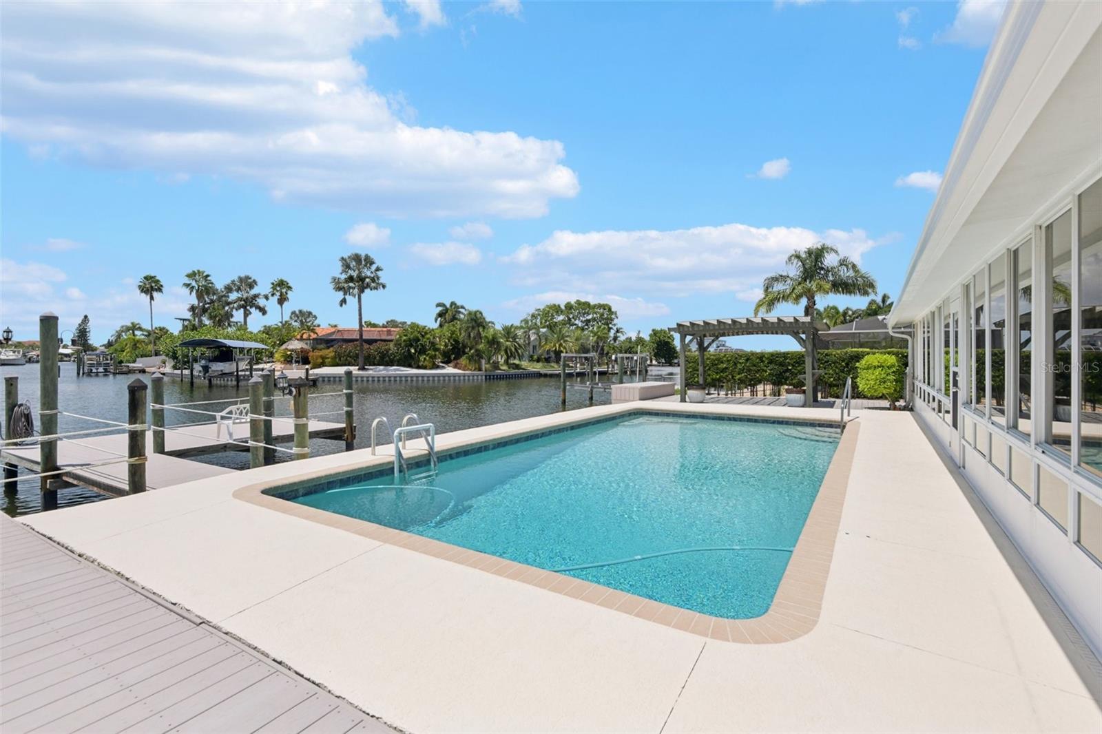 Image 30 of 39 For 6516 Bimini Court