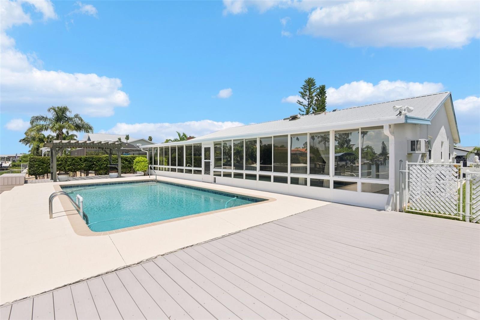 Image 31 of 39 For 6516 Bimini Court