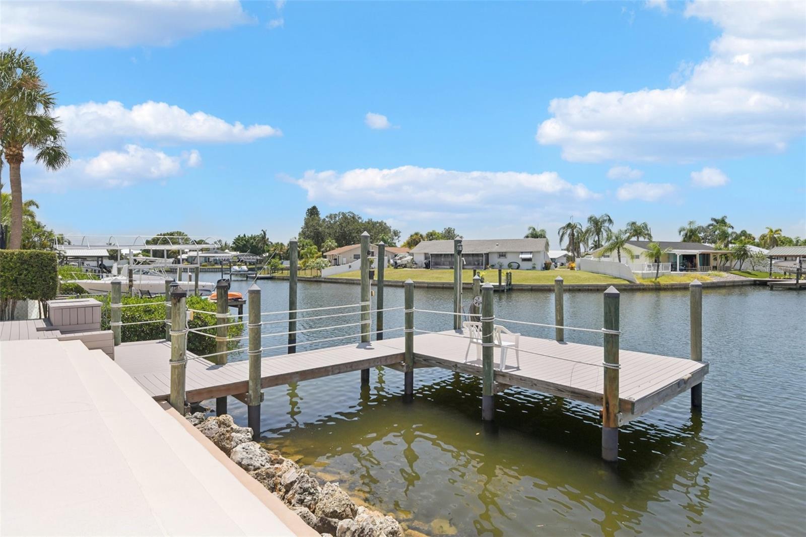 Image 32 of 39 For 6516 Bimini Court