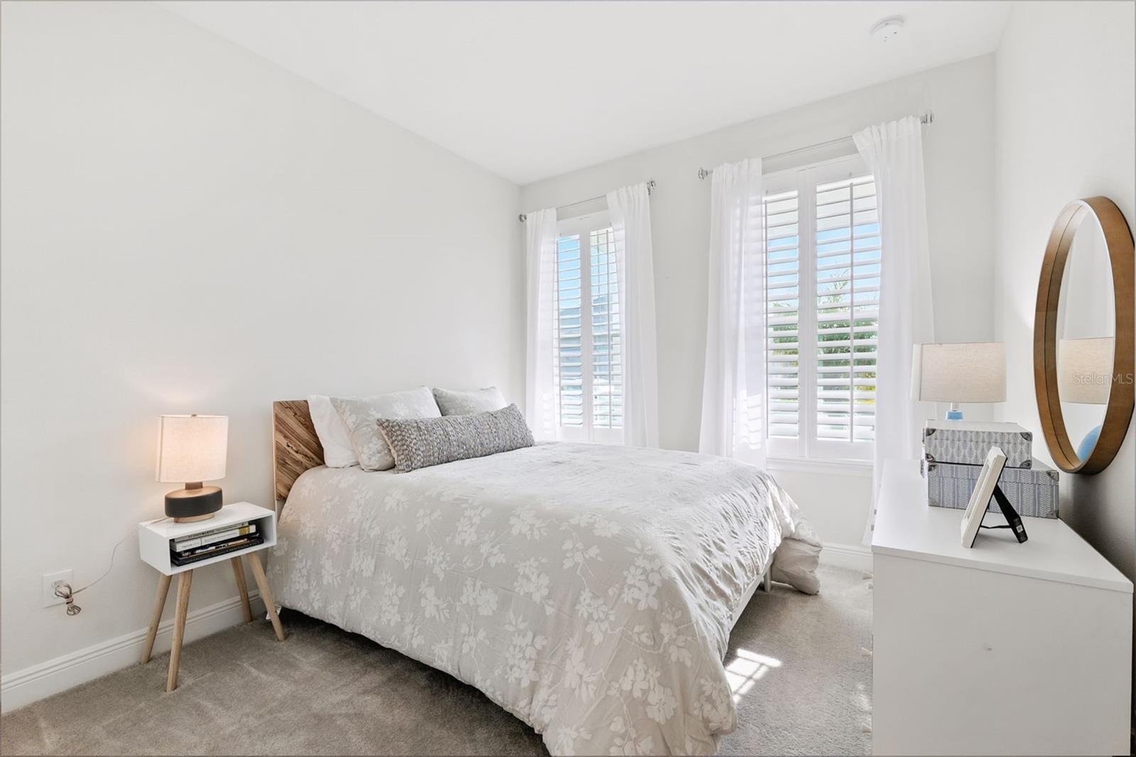 Listing photo id 22 for 3825 Lajuana Boulevard