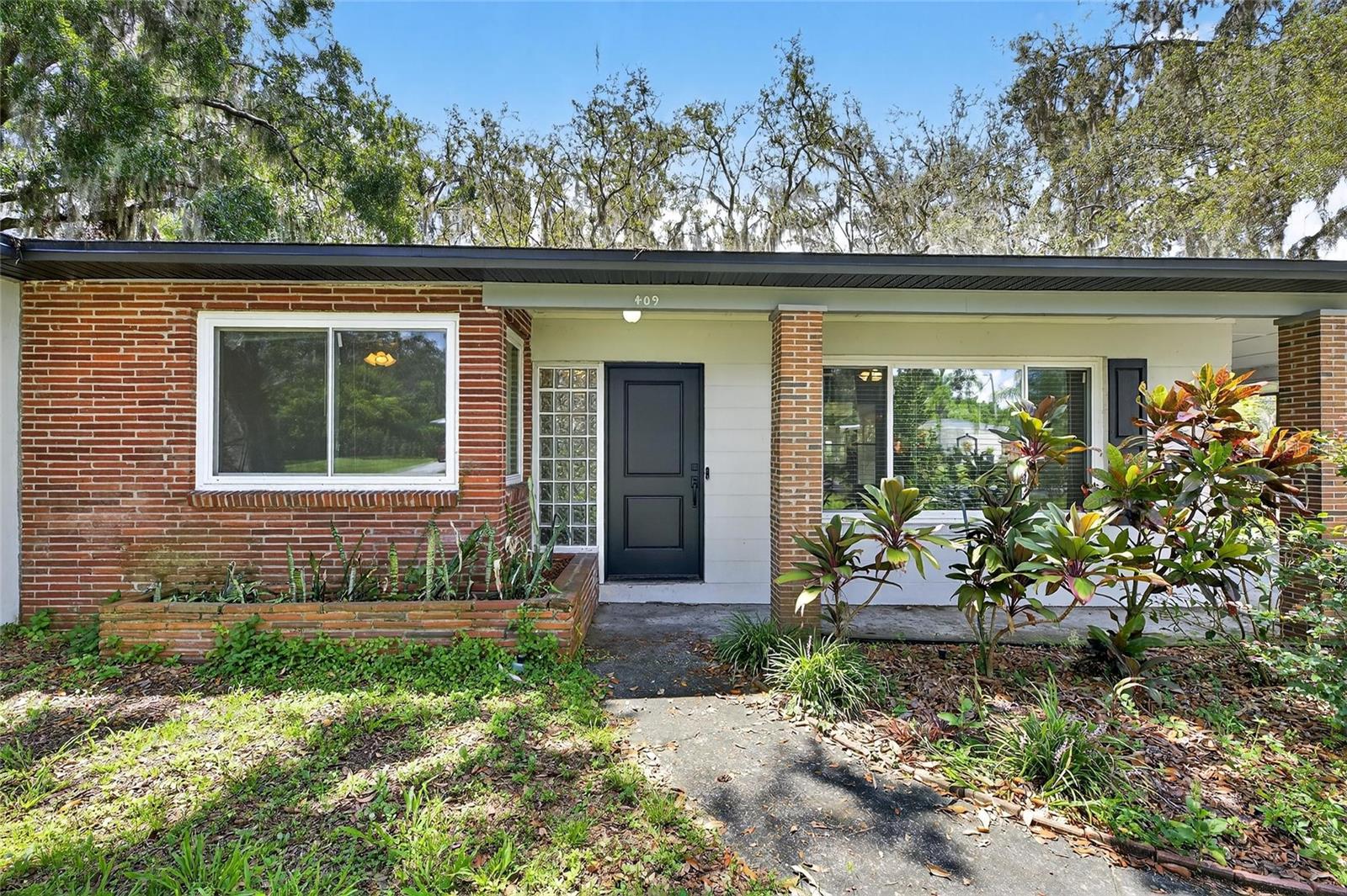 Image 2 of 55 For 409 Dunedin Avenue