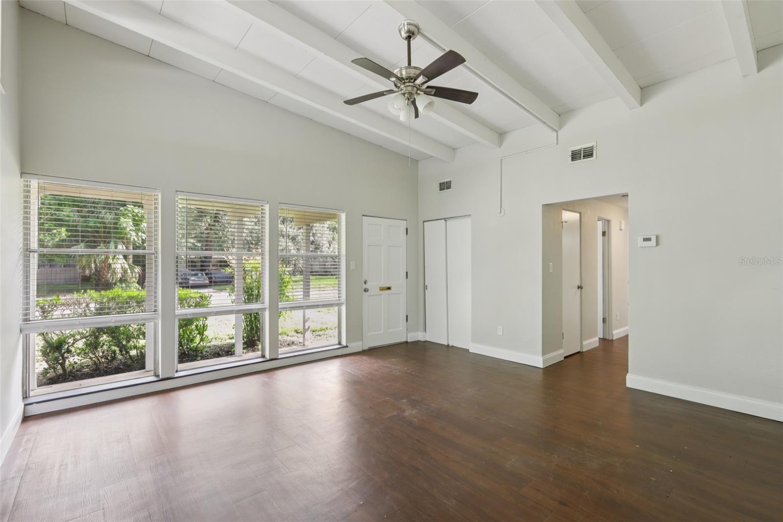 Image 4 of 30 For 6322 Sprinkle Drive N