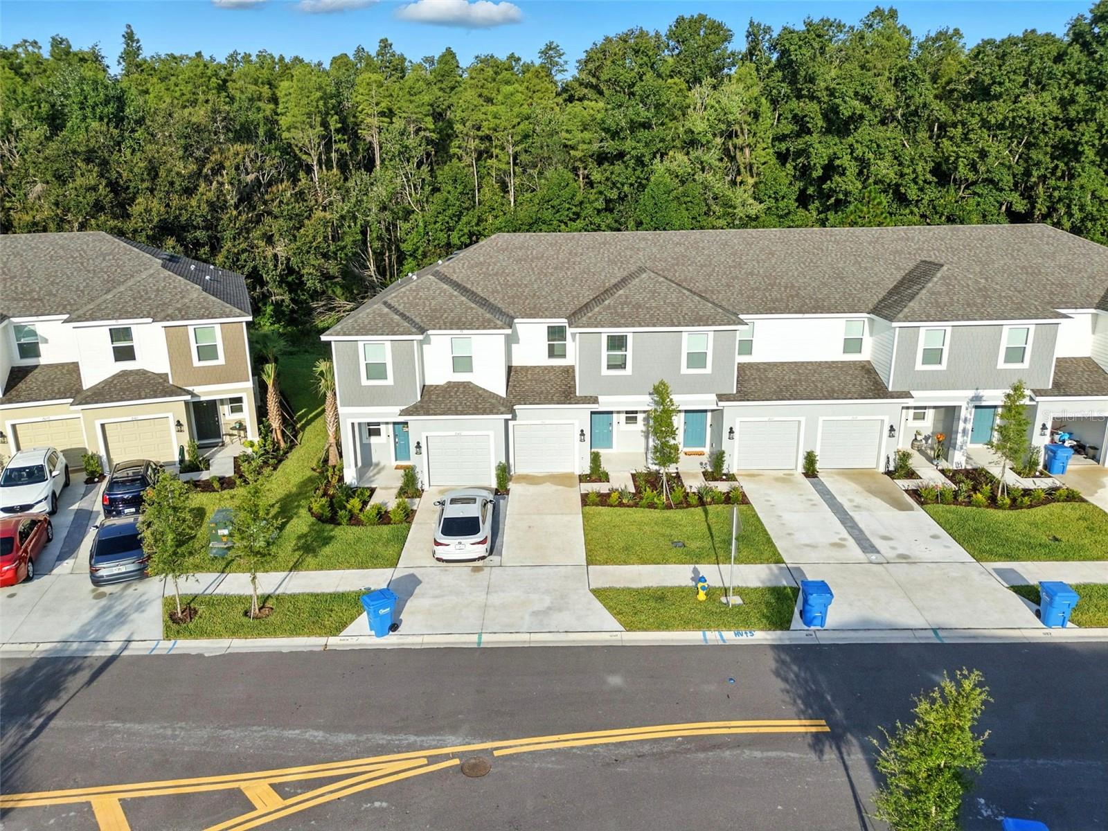 Listing photo id 25 for 2111 Hallier Cove