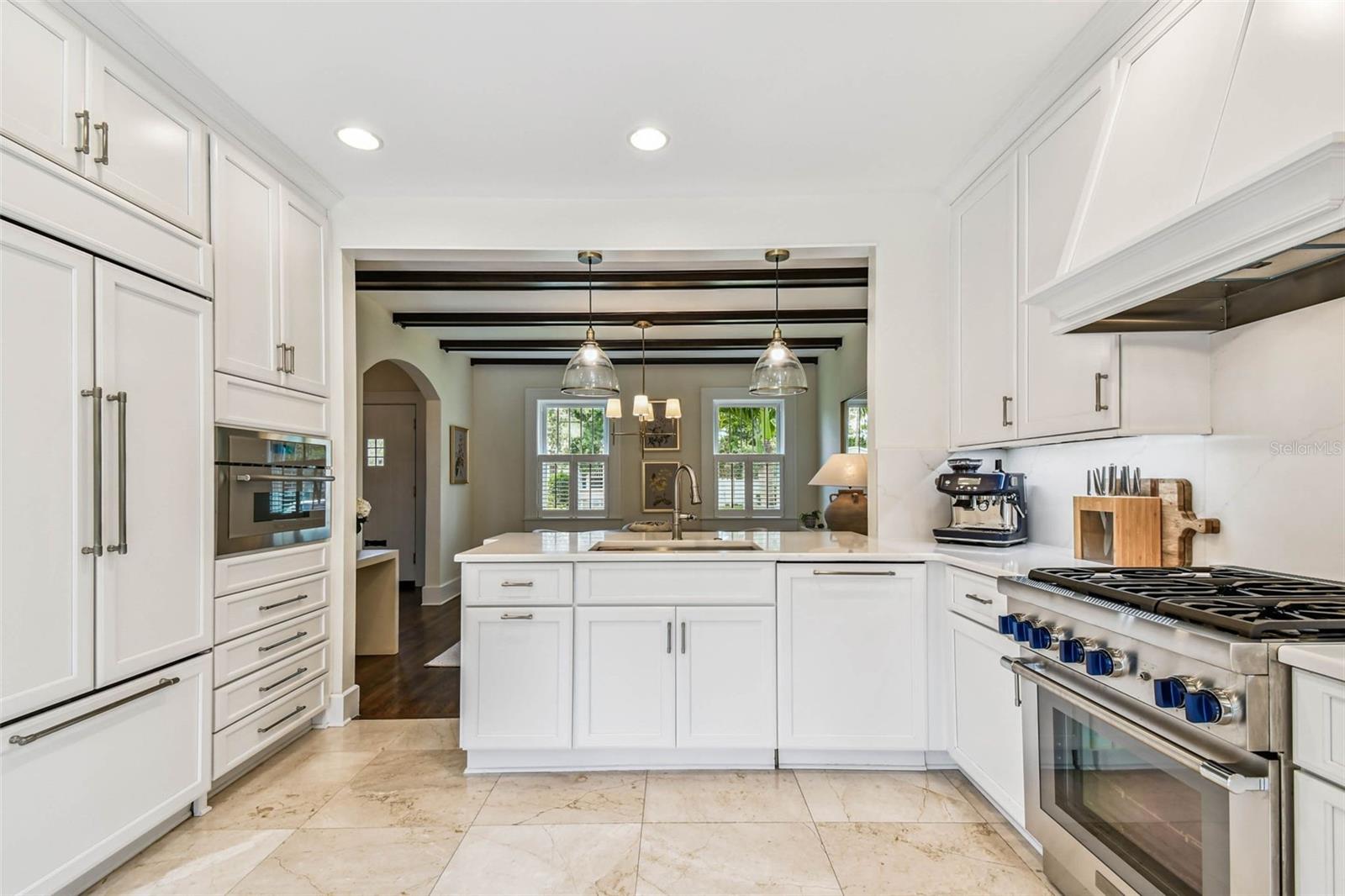 Image 13 of 69 For 455 18th Avenue Ne