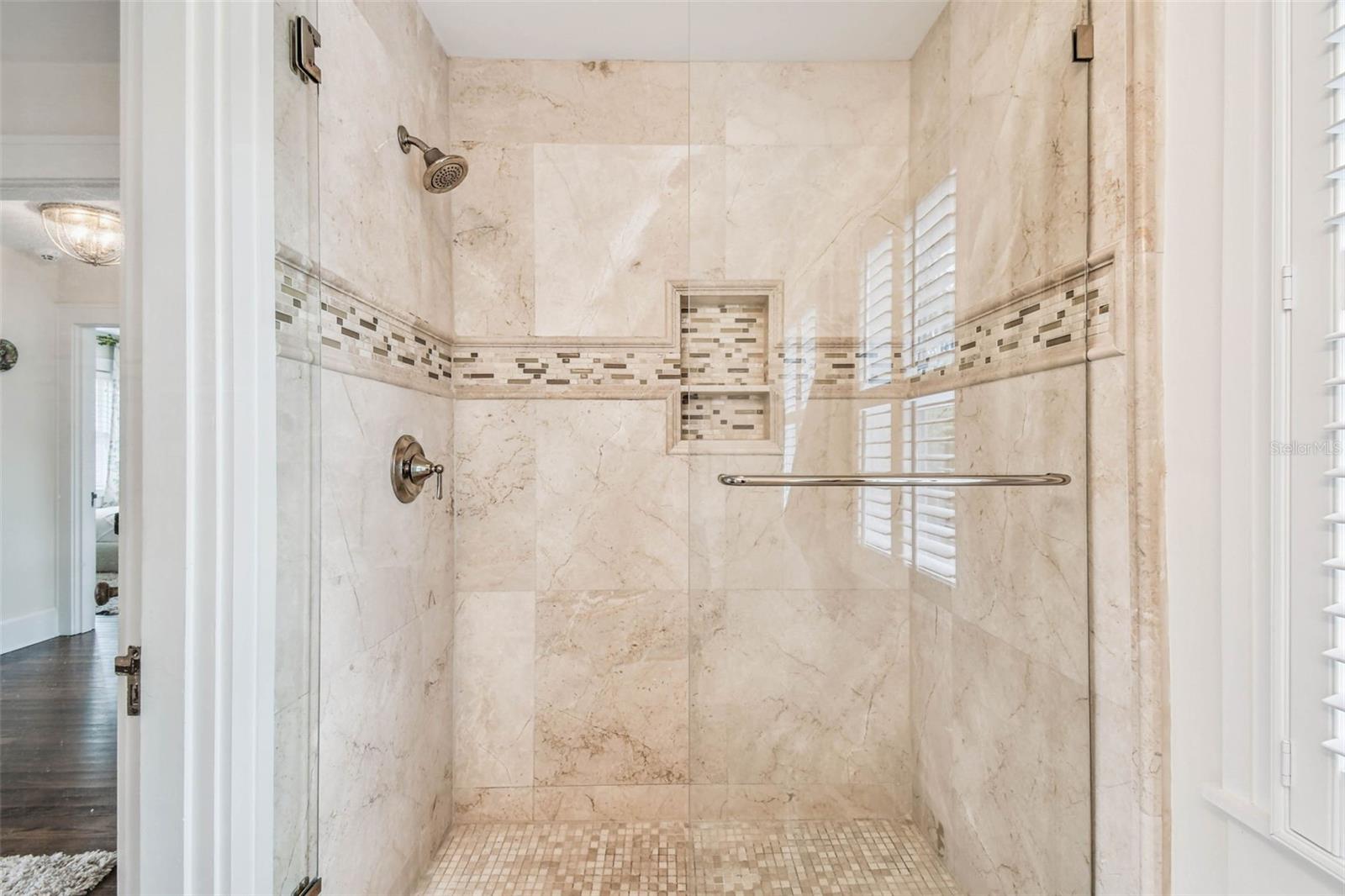 Image 38 of 69 For 455 18th Avenue Ne