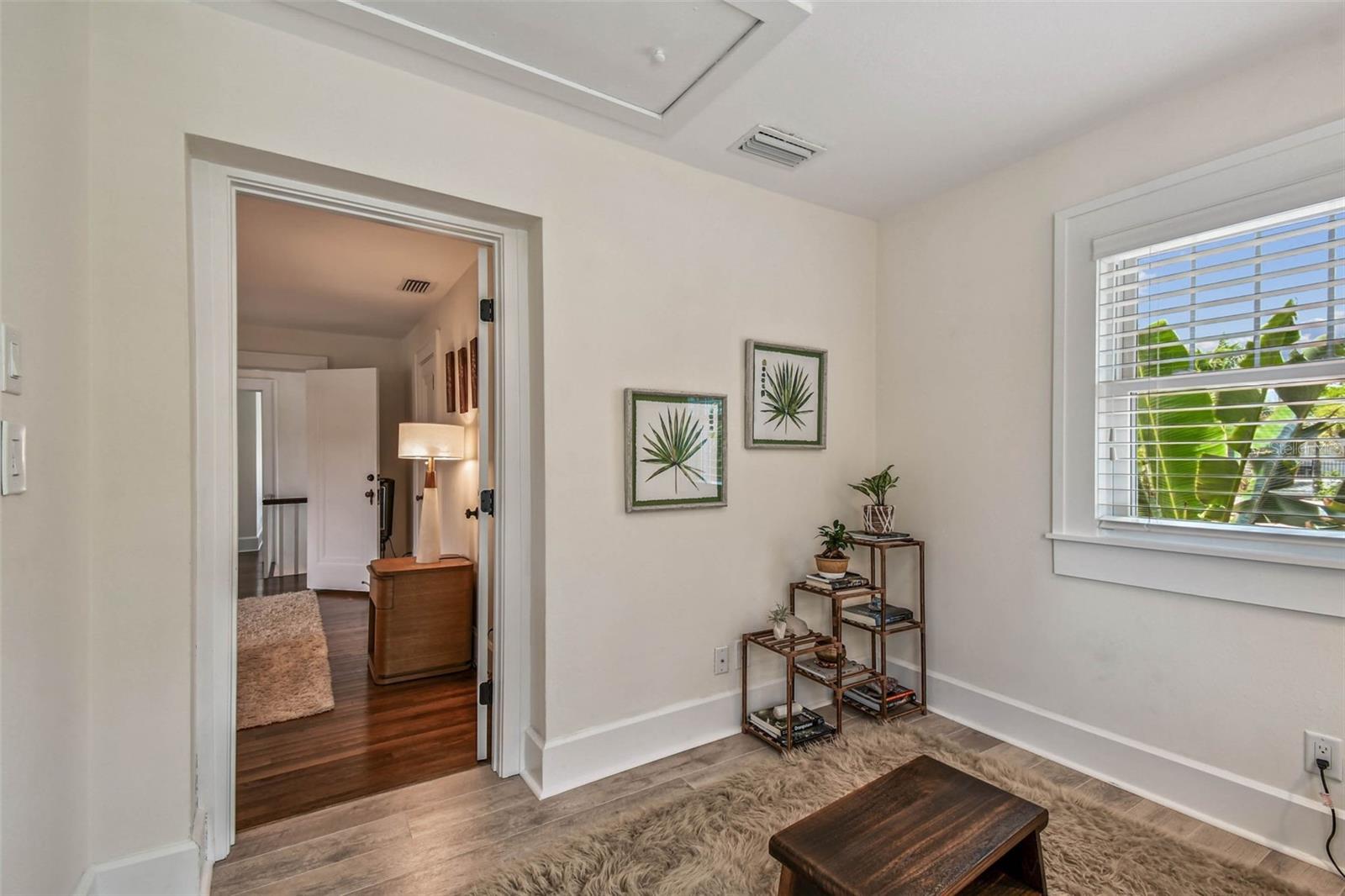 Image 40 of 69 For 455 18th Avenue Ne