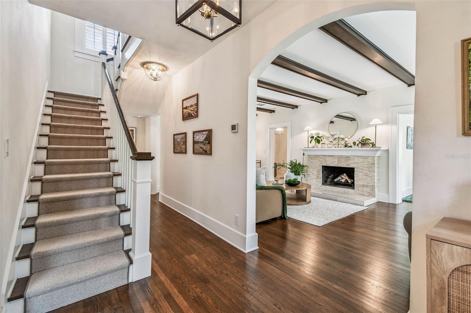 Image 7 of 69 For 455 18th Avenue Ne