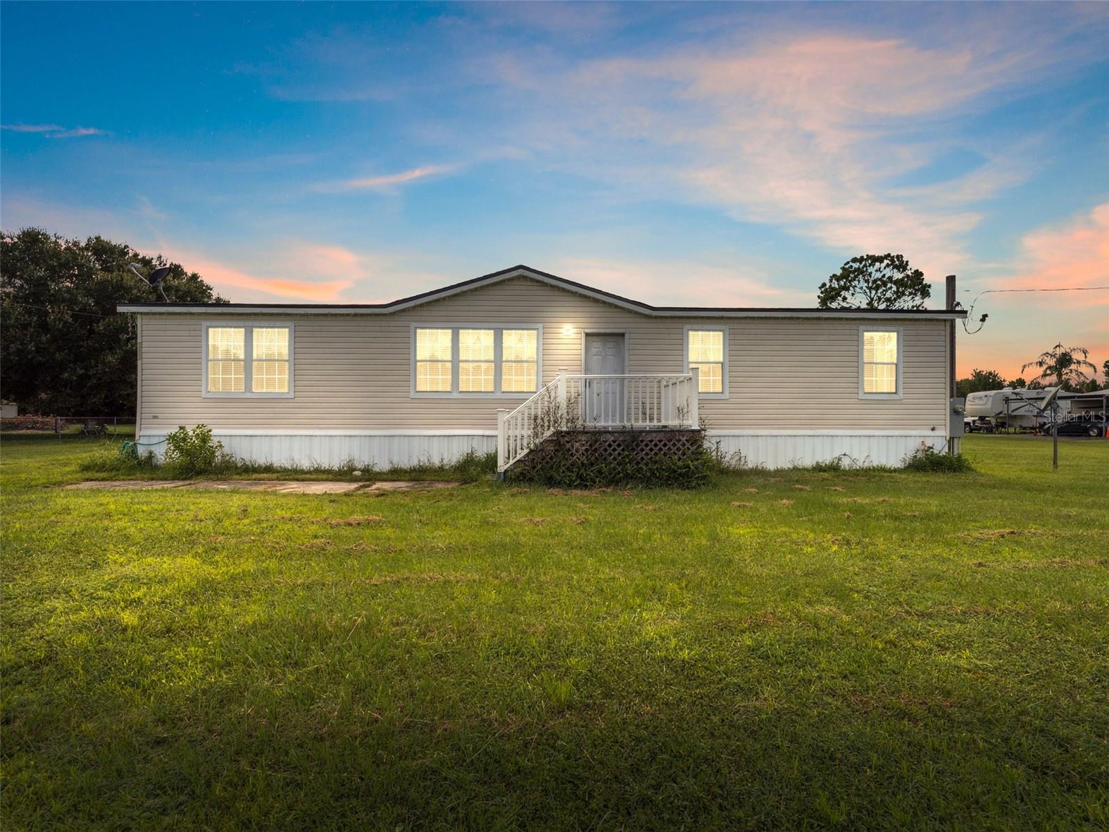 Details for 3547 King Court, LAKE WALES, FL 33898