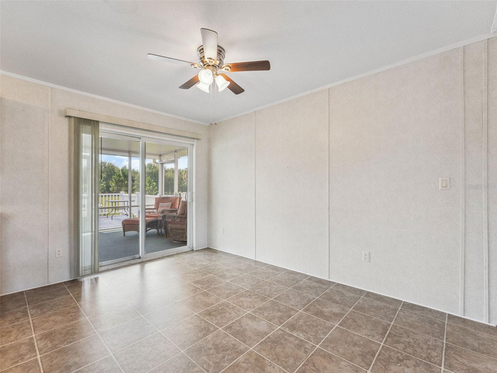 Image 12 of 36 For 3547 King Court
