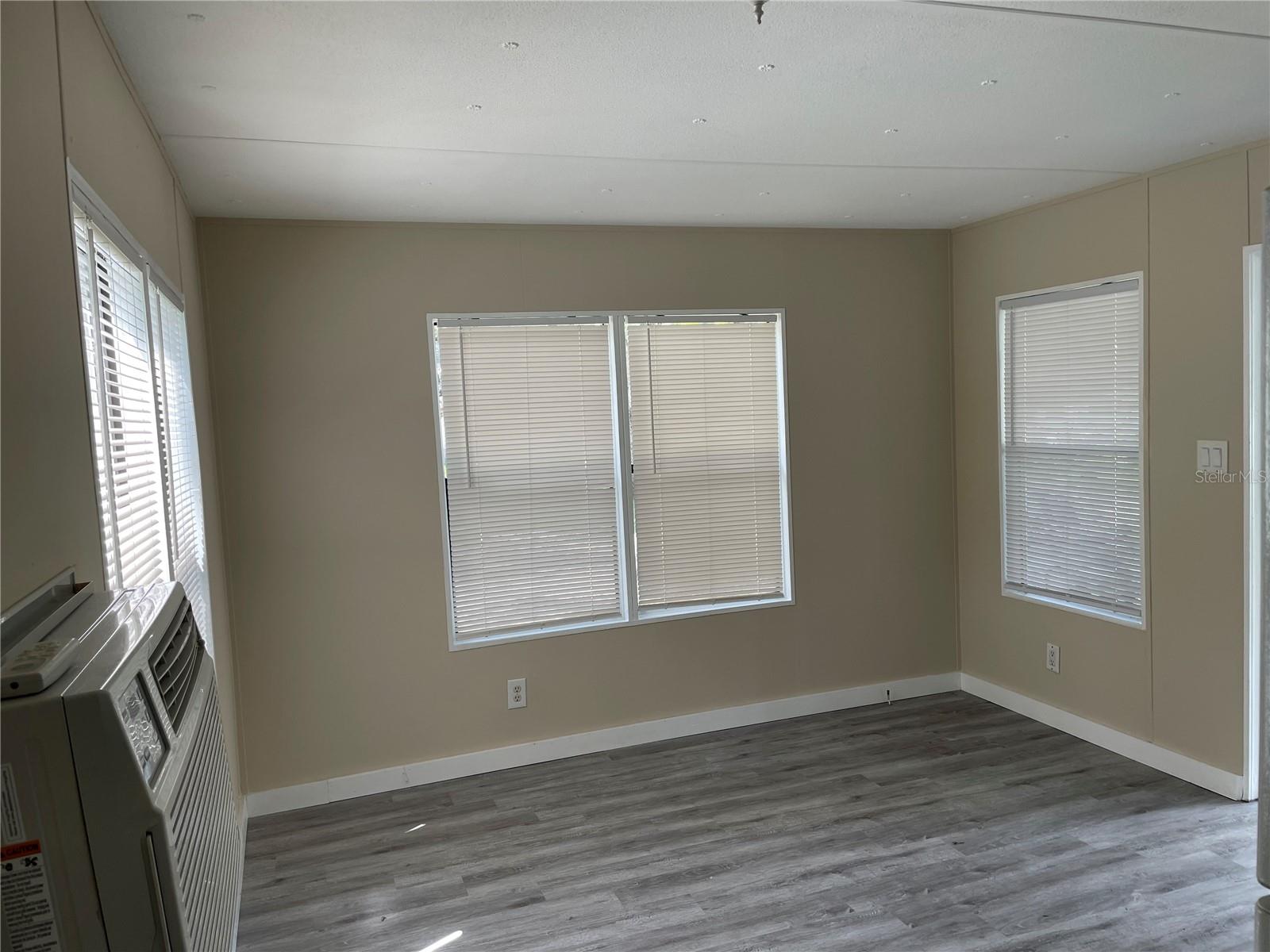 Image 20 of 24 For 15004 113th Avenue