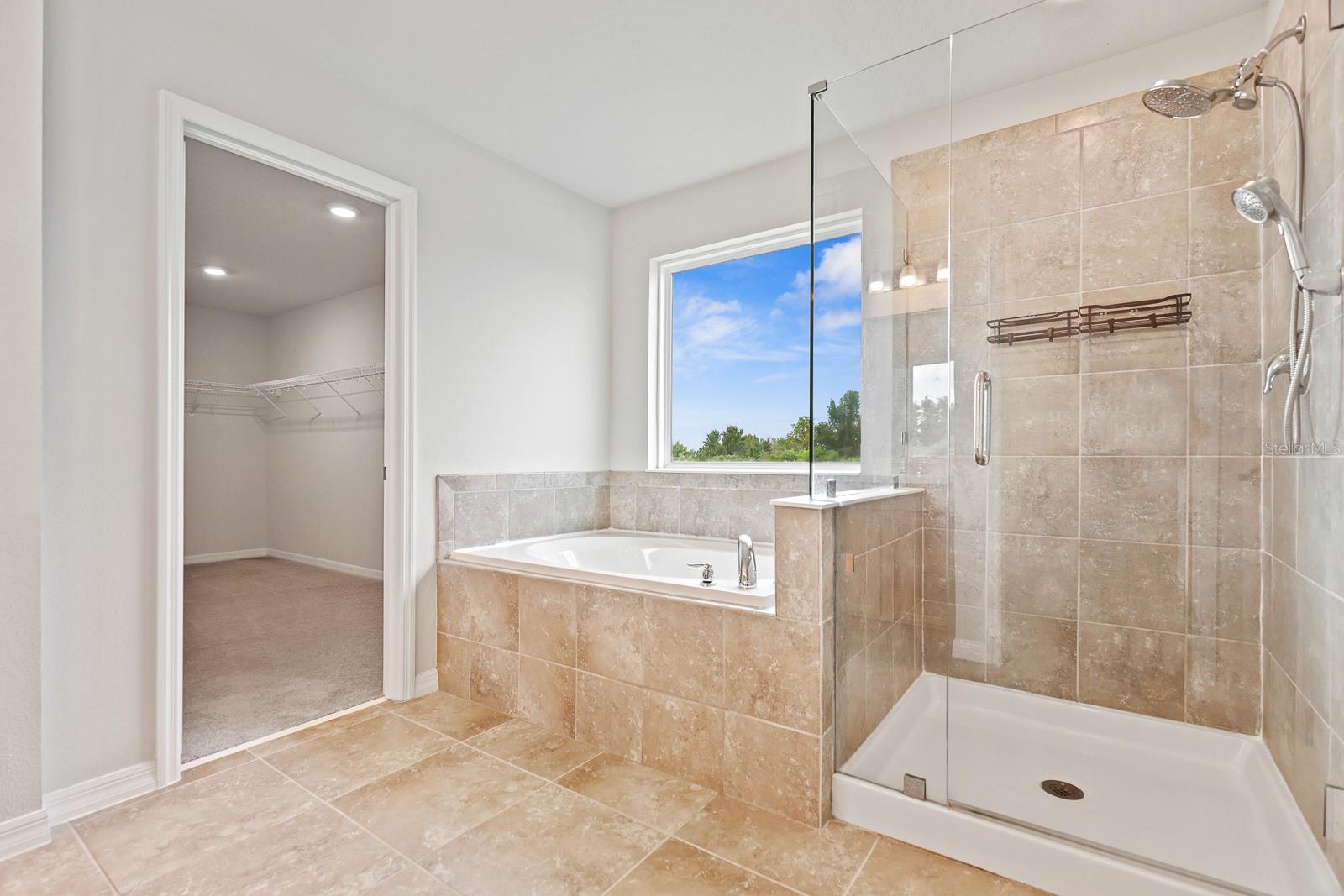 Image 18 of 31 For 13526 Palmera Vista Drive