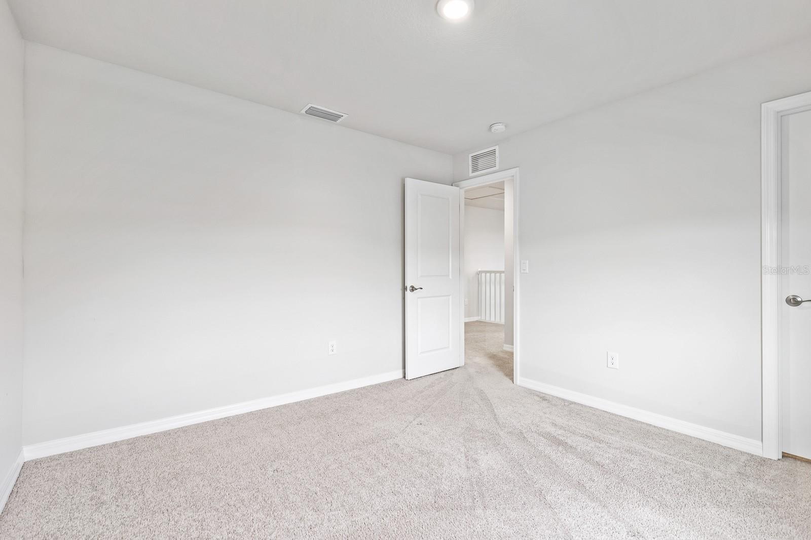 Image 23 of 31 For 13526 Palmera Vista Drive