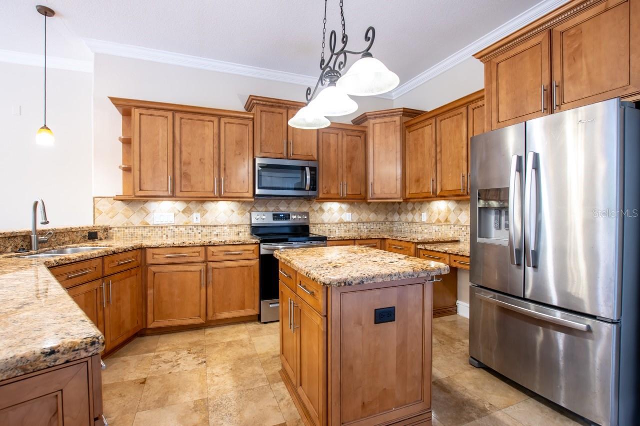 Image 12 of 48 For 3818 Cardenal Avenue
