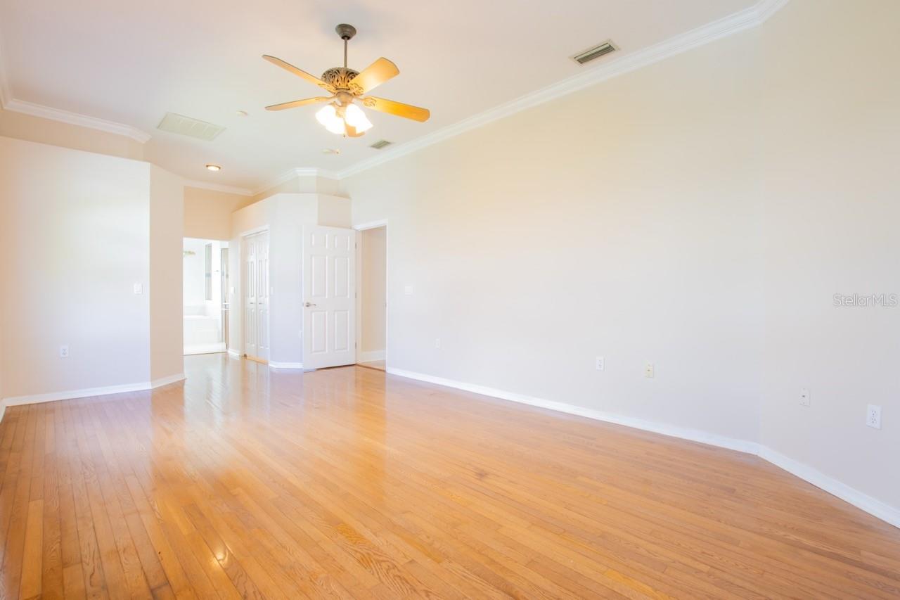 Image 34 of 48 For 3818 Cardenal Avenue