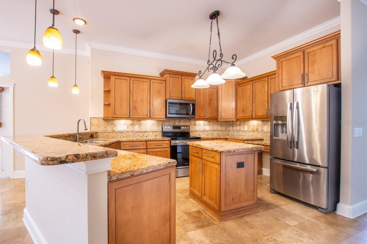 Image 5 of 48 For 3818 Cardenal Avenue