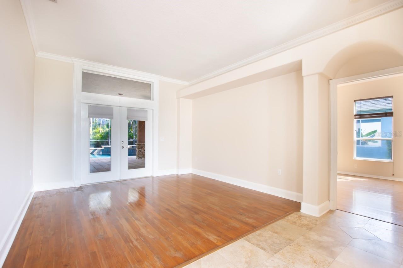 Image 9 of 48 For 3818 Cardenal Avenue