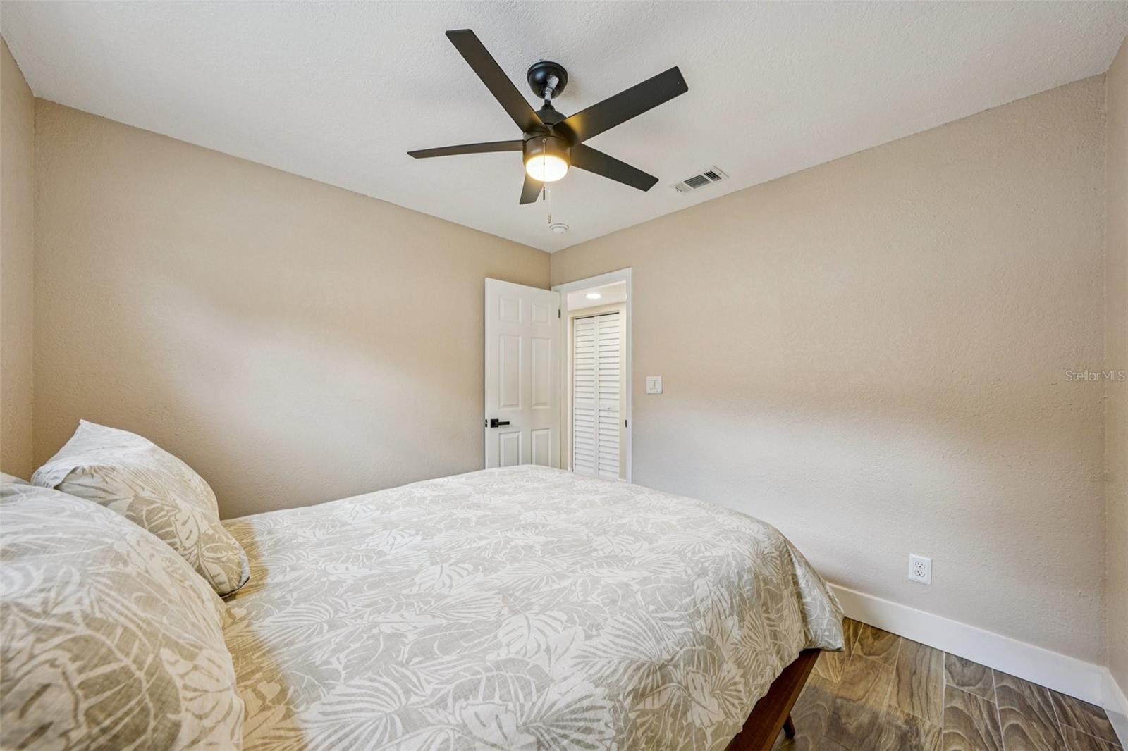 Image 26 of 48 For 6655 12th Terrace N