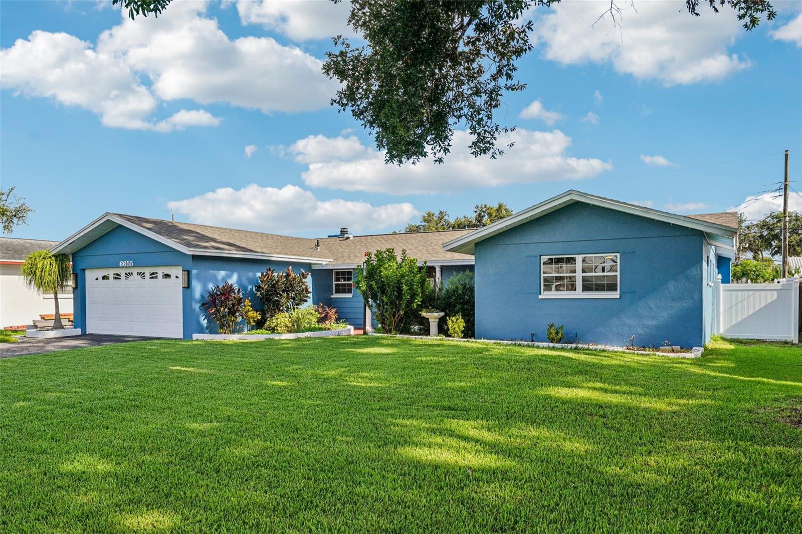 Image 4 of 48 For 6655 12th Terrace N