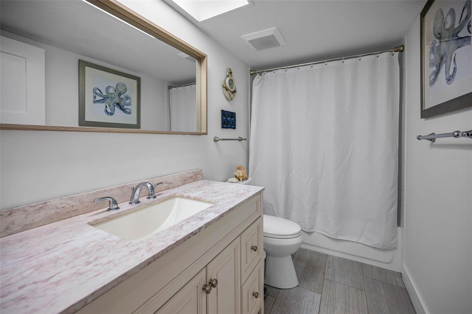 Image 20 of 27 For 2721 Haverhill Court