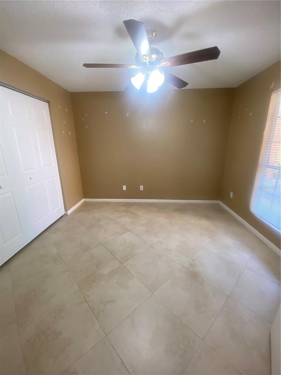 Image 10 of 21 For 8724 Mallard Reserve Drive 102