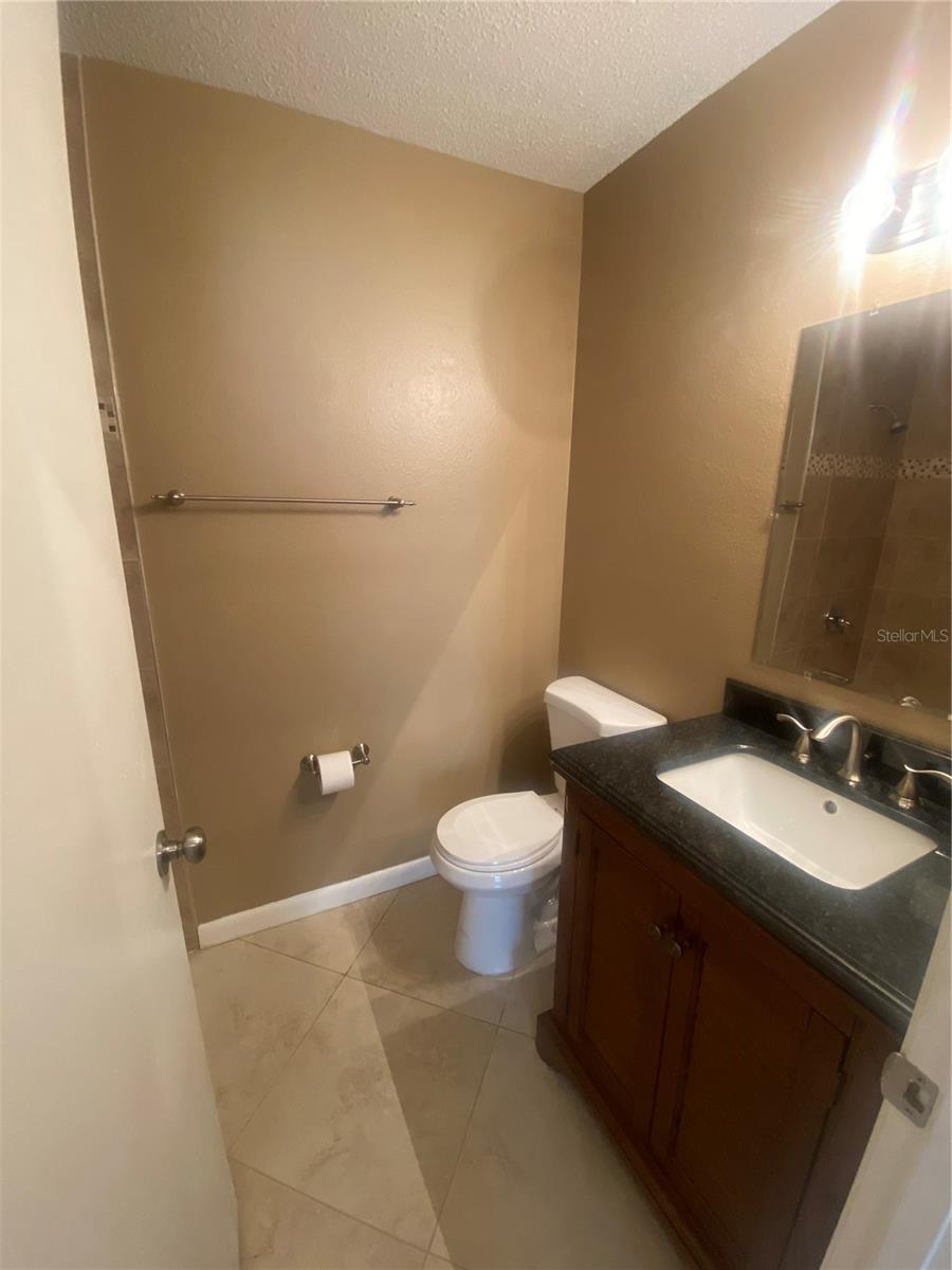 Image 11 of 21 For 8724 Mallard Reserve Drive 102