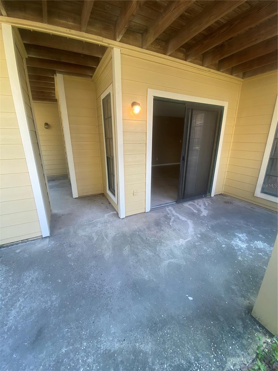 Image 13 of 21 For 8724 Mallard Reserve Drive 102