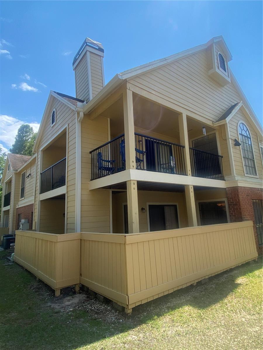 Image 2 of 21 For 8724 Mallard Reserve Drive 102