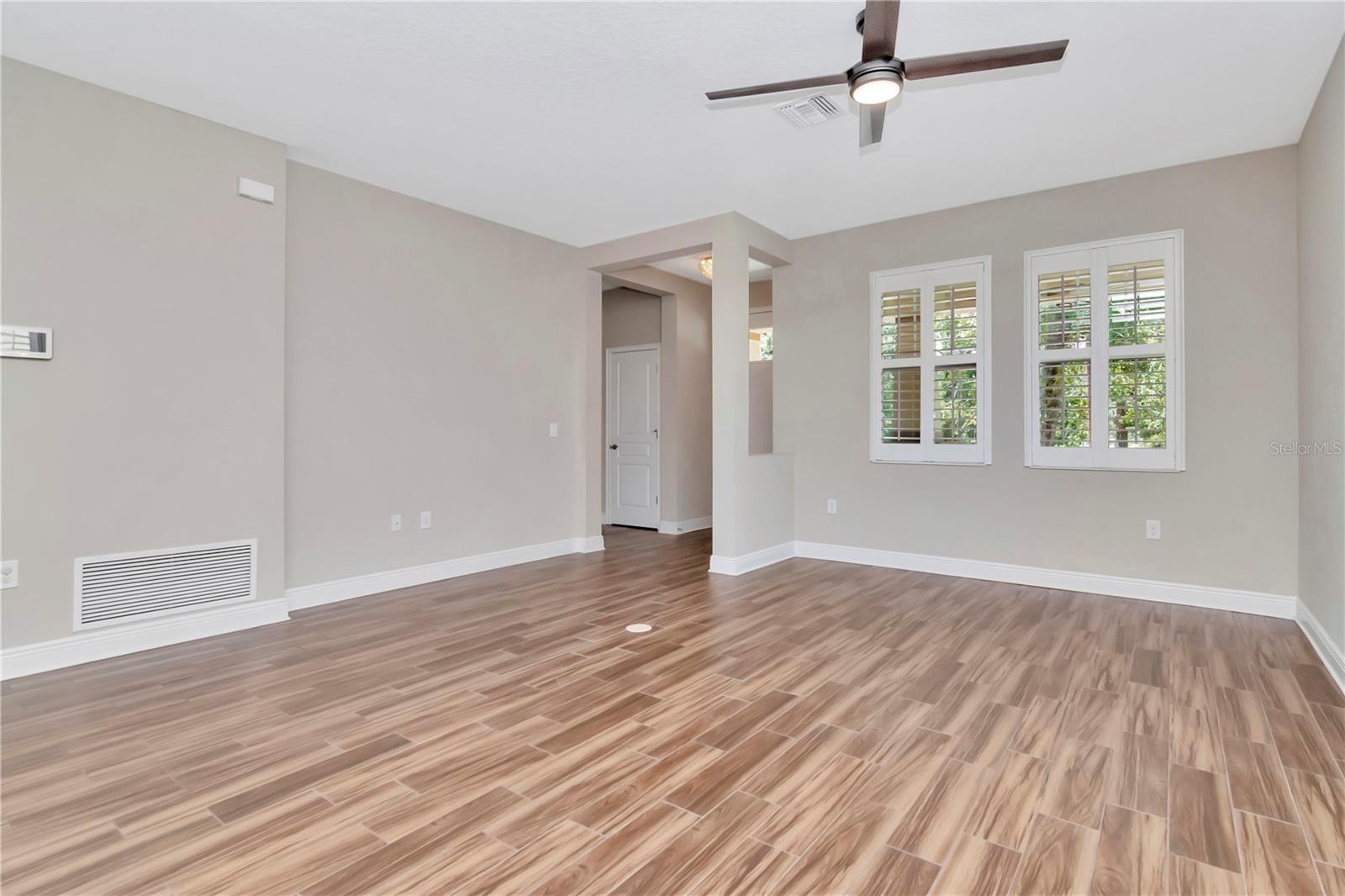 Image 15 of 47 For 209 Hamilton Avenue