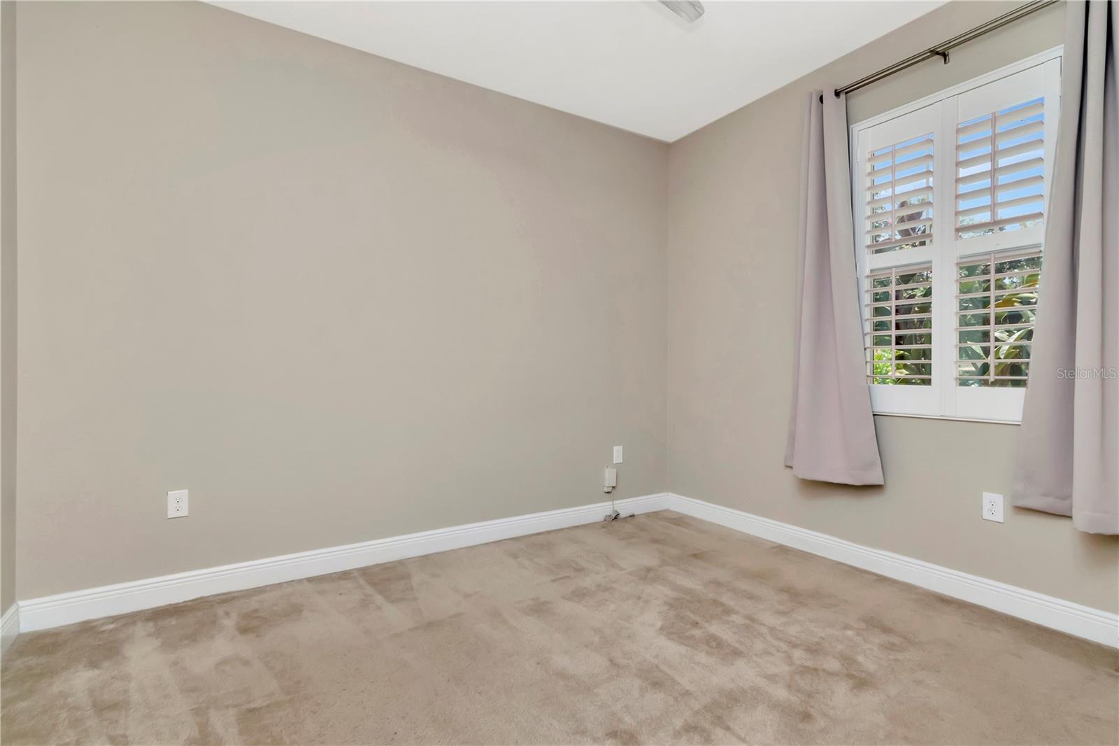 Image 31 of 47 For 209 Hamilton Avenue