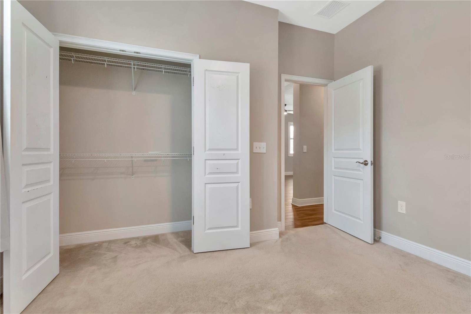 Image 32 of 47 For 209 Hamilton Avenue