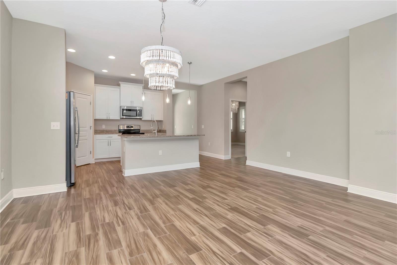 Image 9 of 47 For 209 Hamilton Avenue