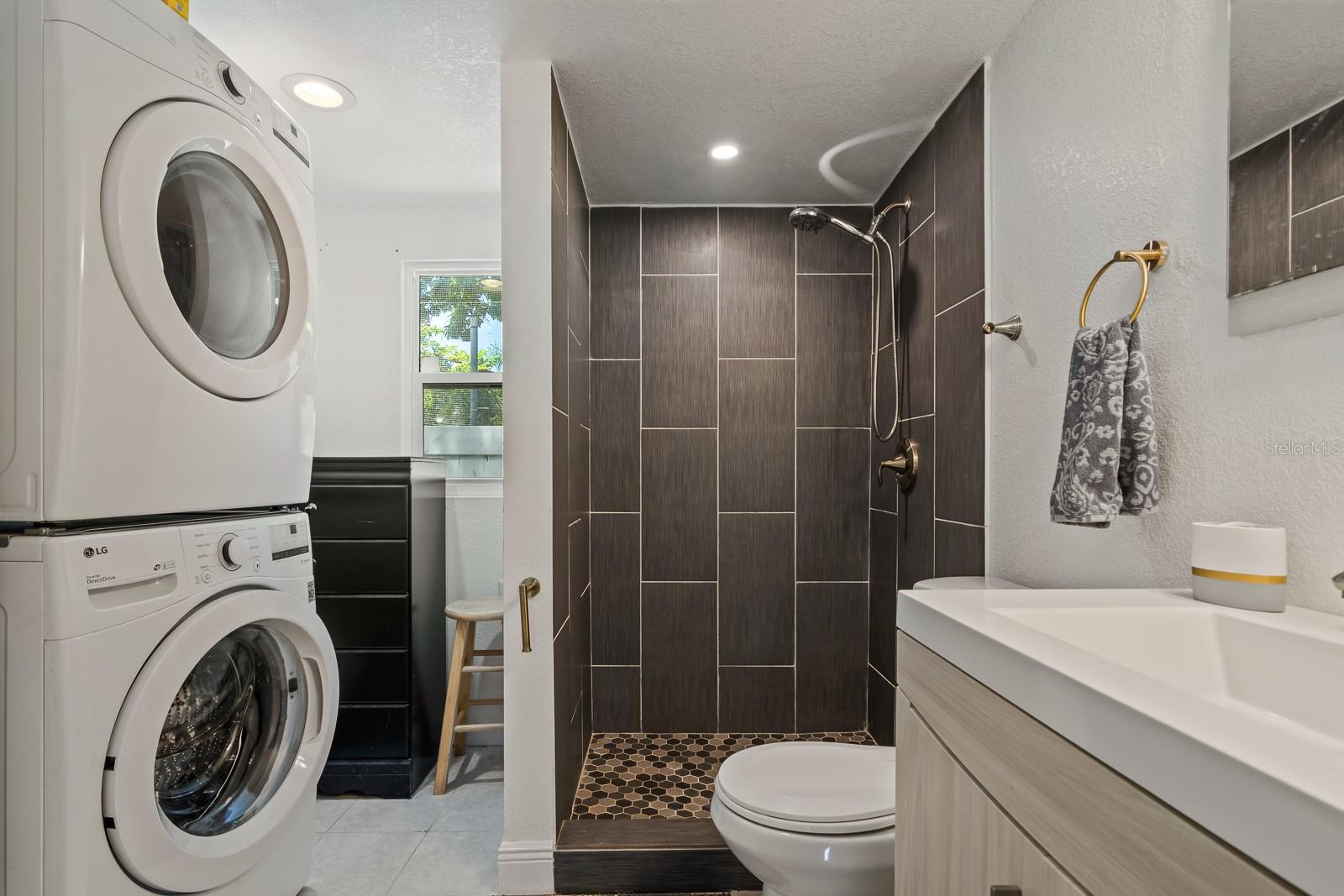 Image 16 of 32 For 4978 71st Street N