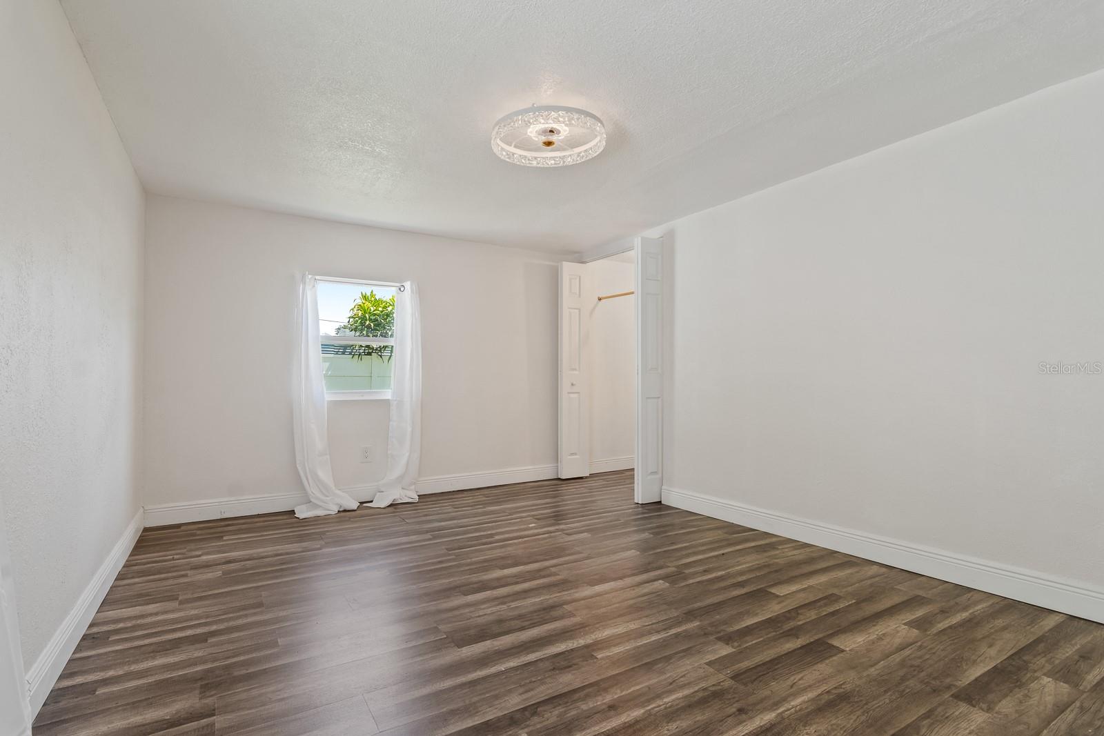 Image 18 of 32 For 4978 71st Street N