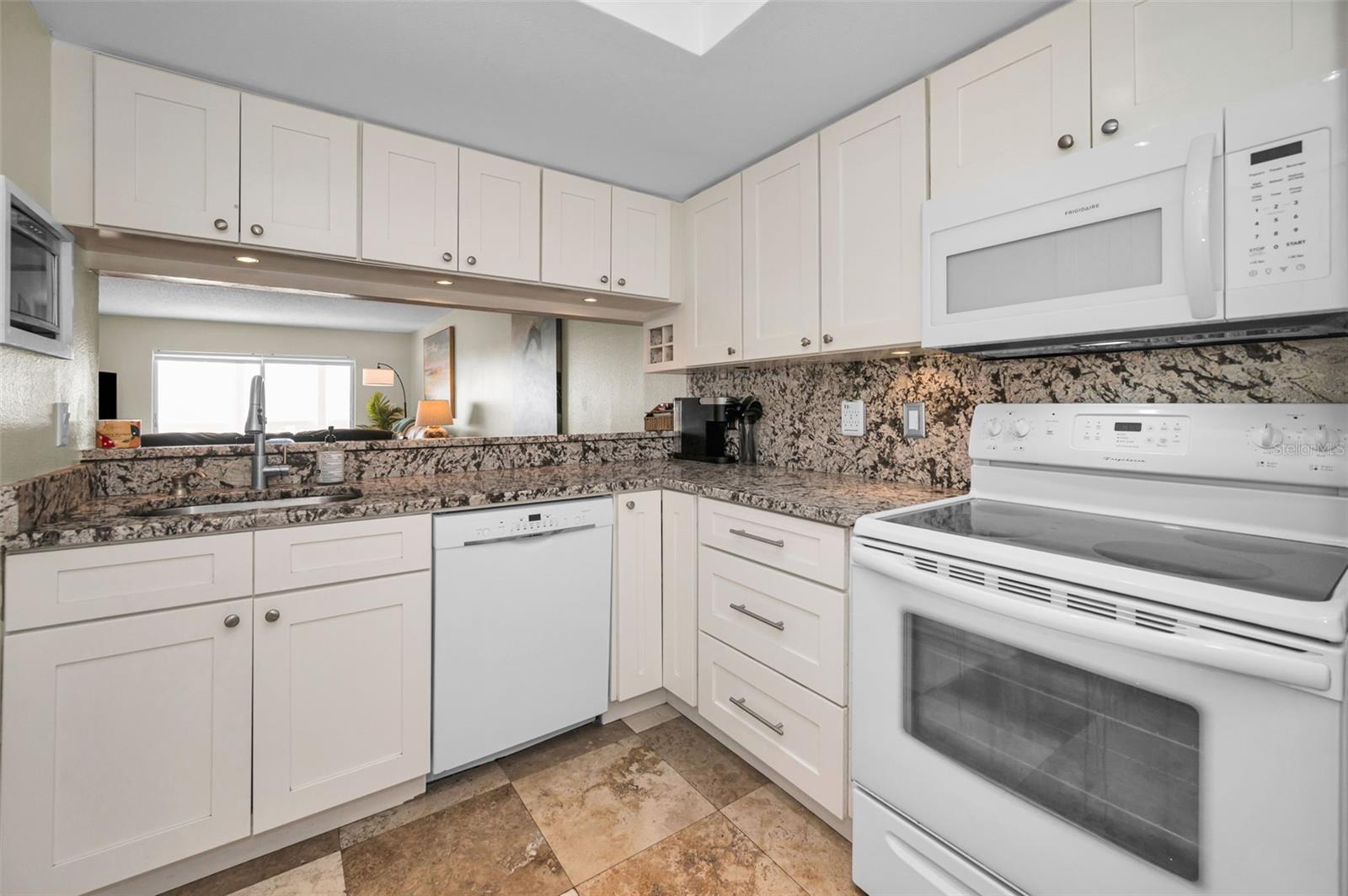 Image 34 of 66 For 403 Gulf Way 403