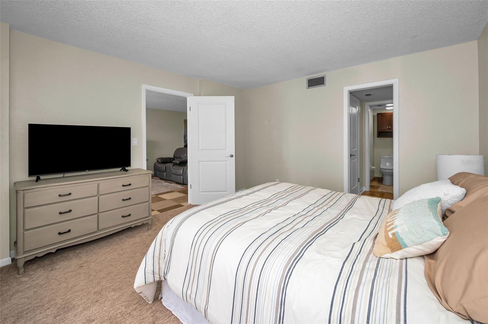 Image 45 of 66 For 403 Gulf Way 403
