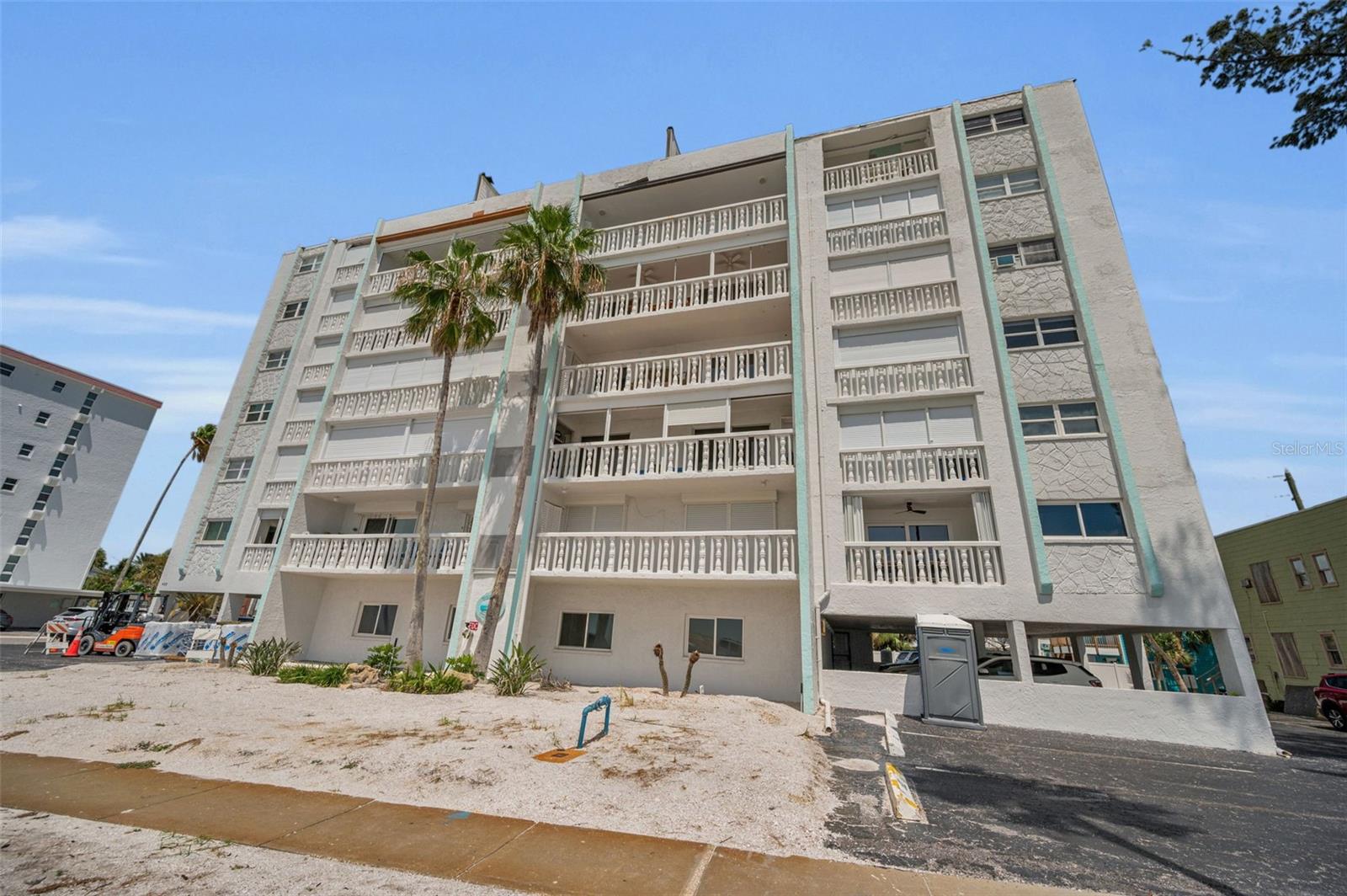 Image 7 of 66 For 403 Gulf Way 403