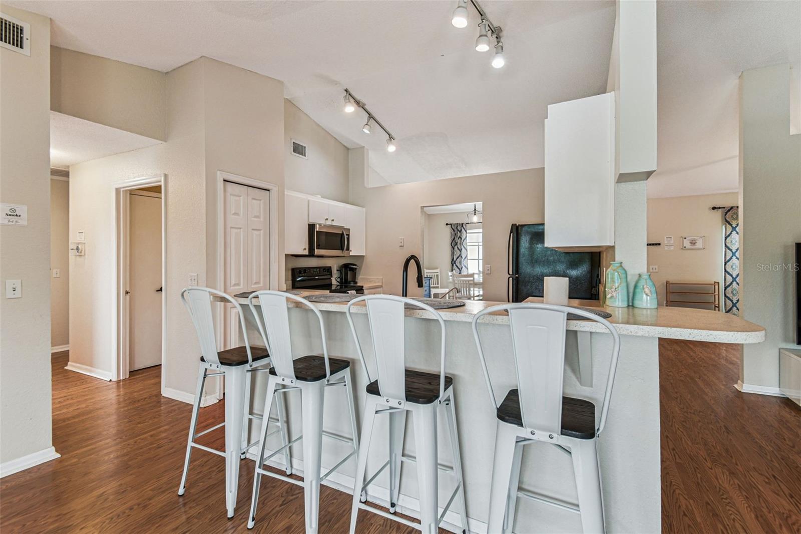 Image 10 of 43 For 2737 Hickory Ridge Drive