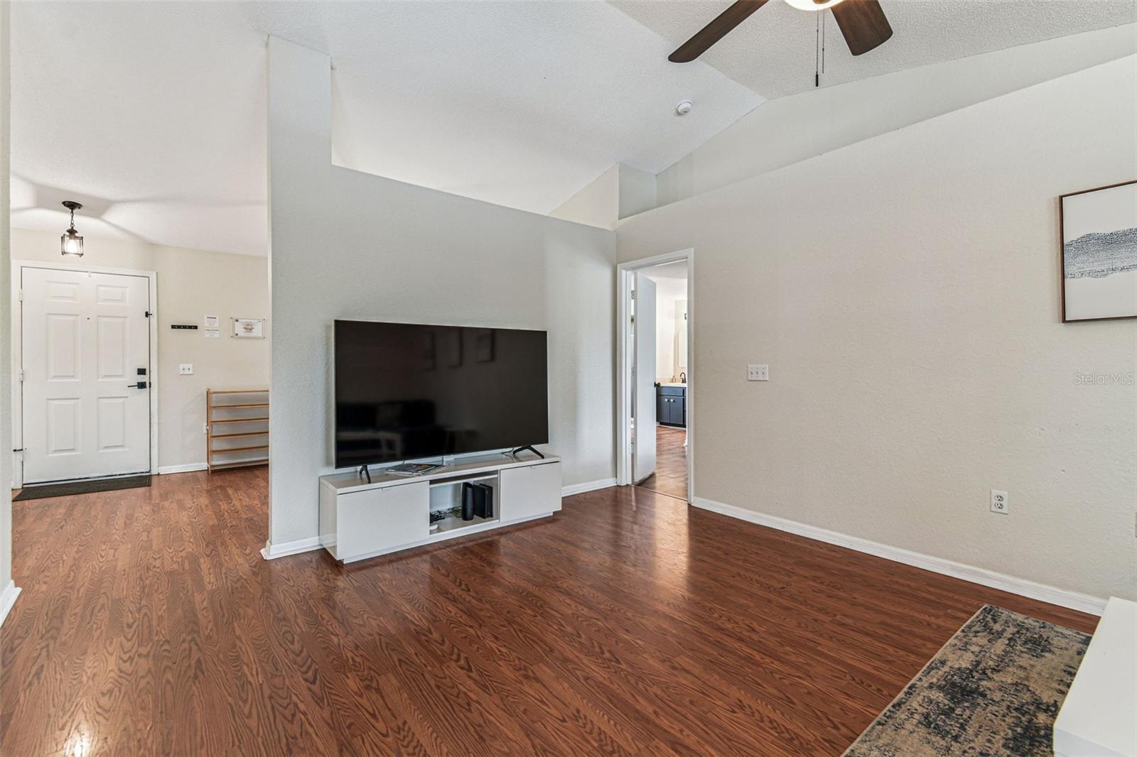 Image 13 of 43 For 2737 Hickory Ridge Drive