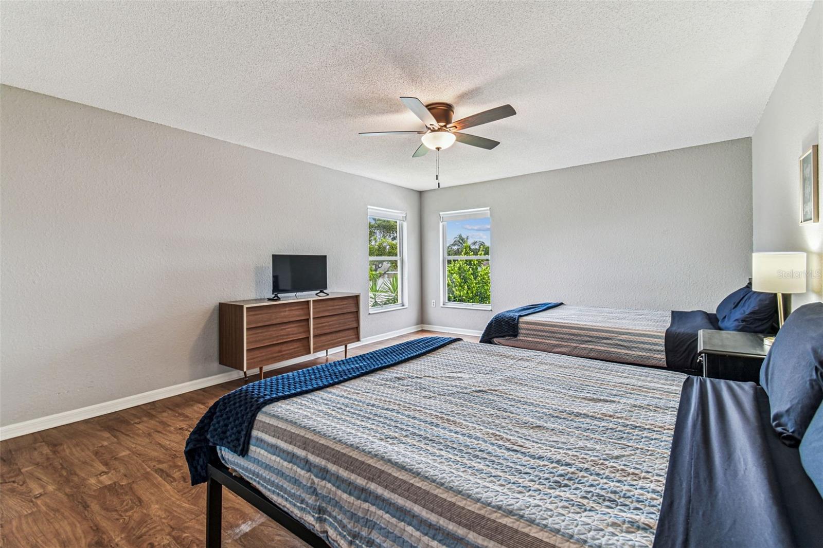Image 15 of 43 For 2737 Hickory Ridge Drive
